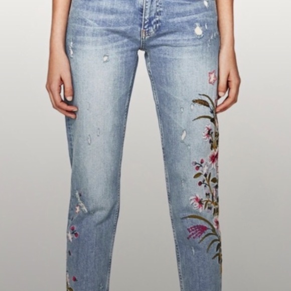 Zara Lightwash Distressed Floral Embroidered Jeans - Picture 7 of 9